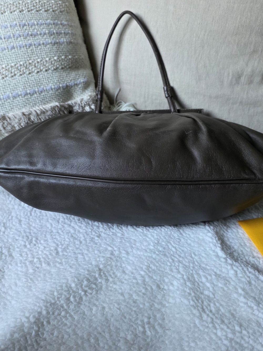 Authentic FENDI To You Bag - Picture 5 of 10
